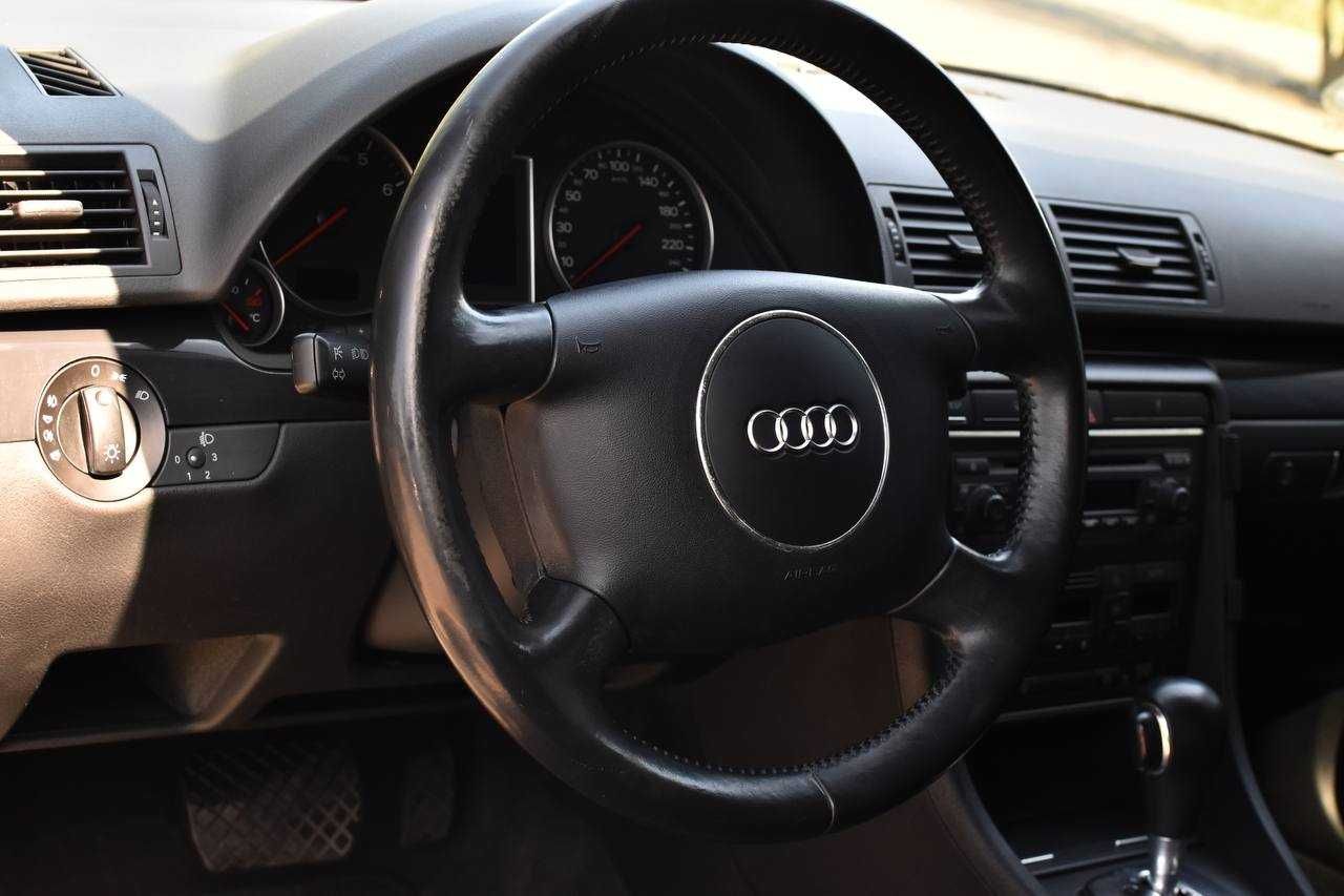 Audi A4 B6 2003р. 2.0 бензин, автомат, обмін, [Перший внесок від 20%]