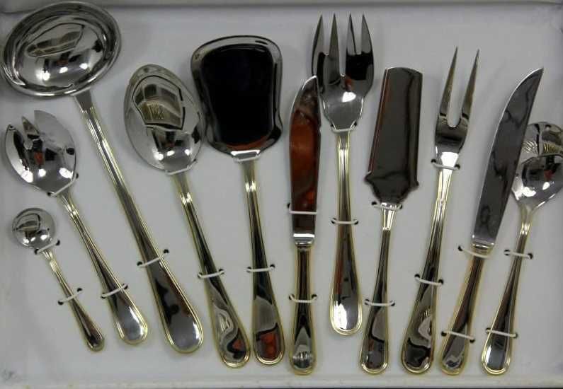 Faqueiro- Conjunto de talheres completo- PAVIDUTI 24k gold