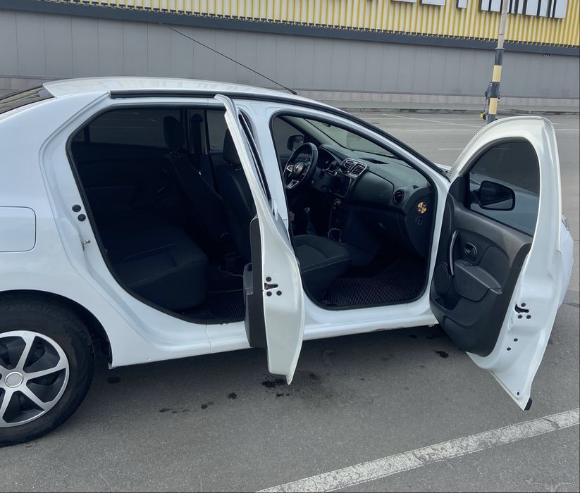 Рено Логан 2 2019 г.в. газ/бензин