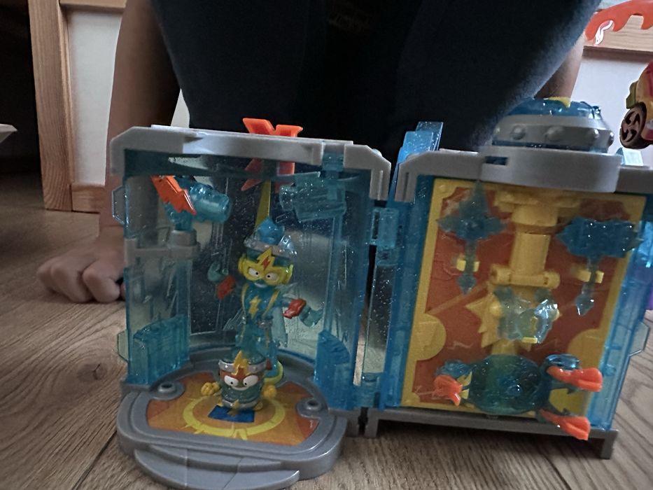 Sekretna baza Kazoom Power Magicbox Superthings