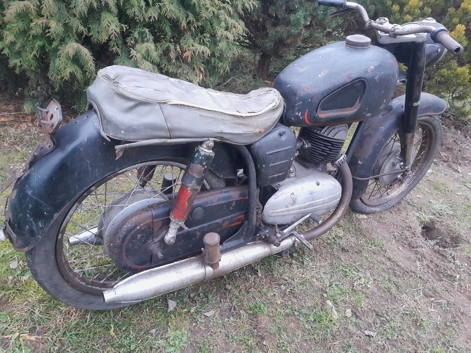 Pannonia TLF de Luxe 250 z 1960 roku do renowacji