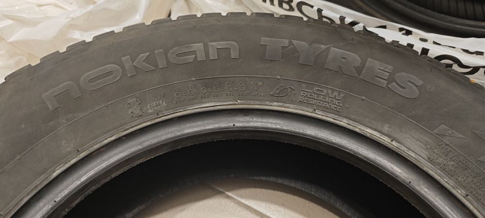 Зимові шини Nokian Snowproof 2 195/65 R15