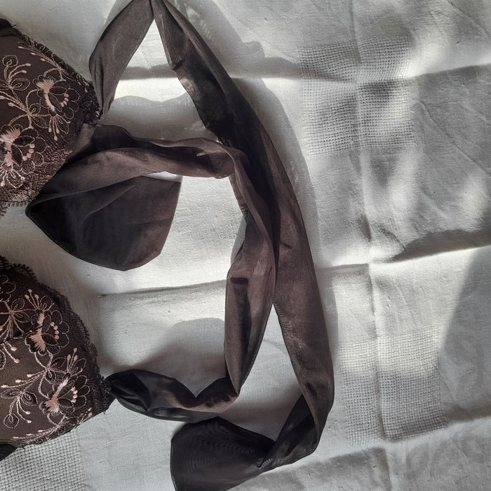 Пеньюар, пенюар  ..