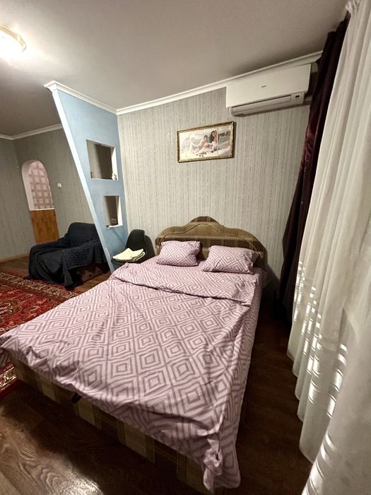 Посуточно, почасово 1 ком, 4 больница 40 лет,