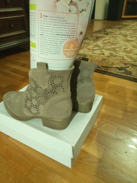Botki damskie nr 37.