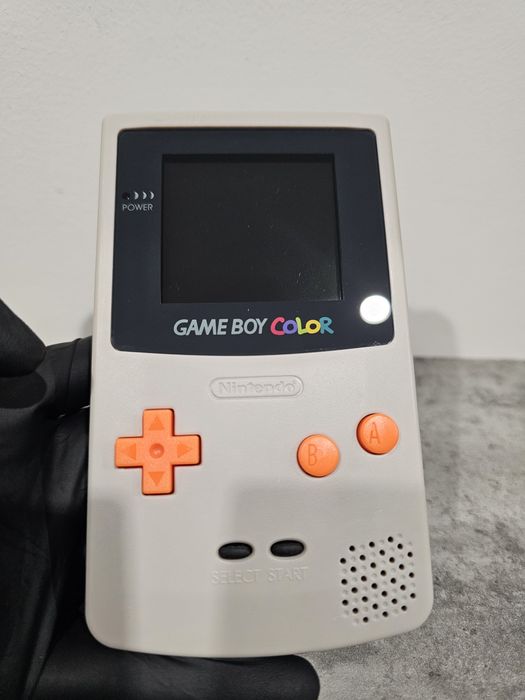 Gameboy Colour + Pokemon