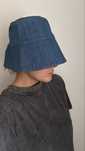 Jeansowy kapelusz COS denim bucket hat