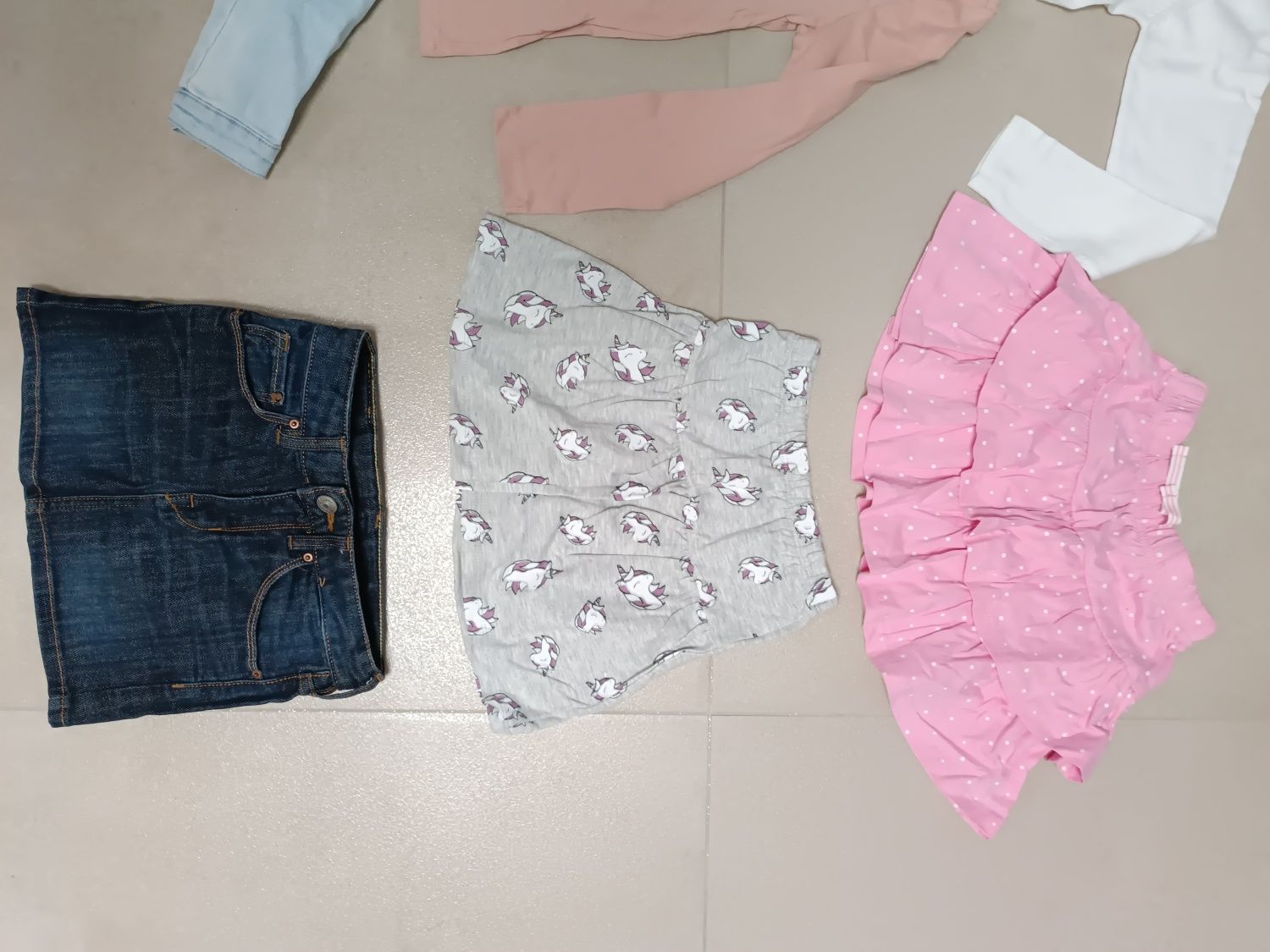 Paka ubrań dla dziewczynki, rozmiar 116, H&M, spódniczki, katanka