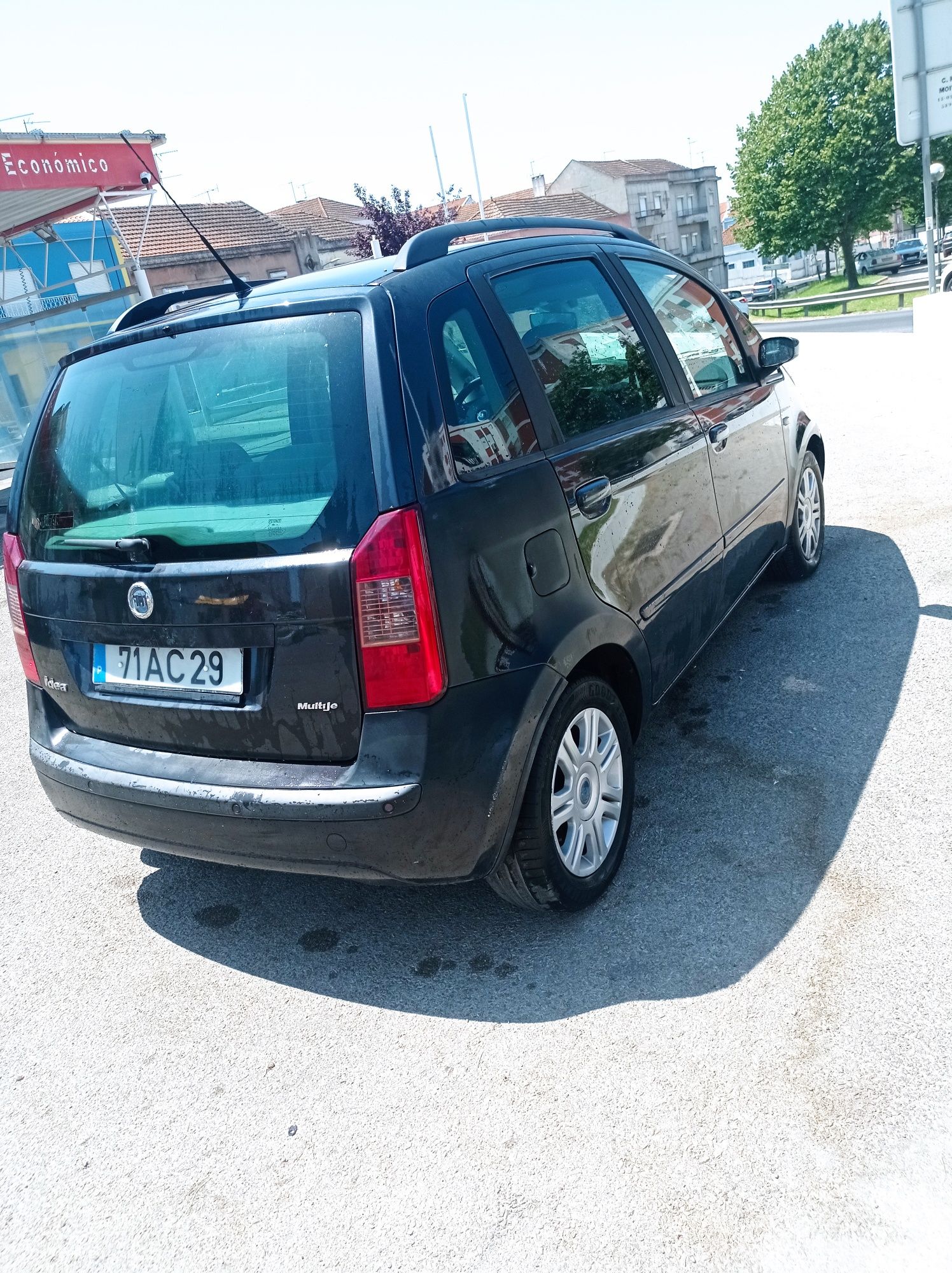 Vendo ou troco Fiat idea 05 diesel