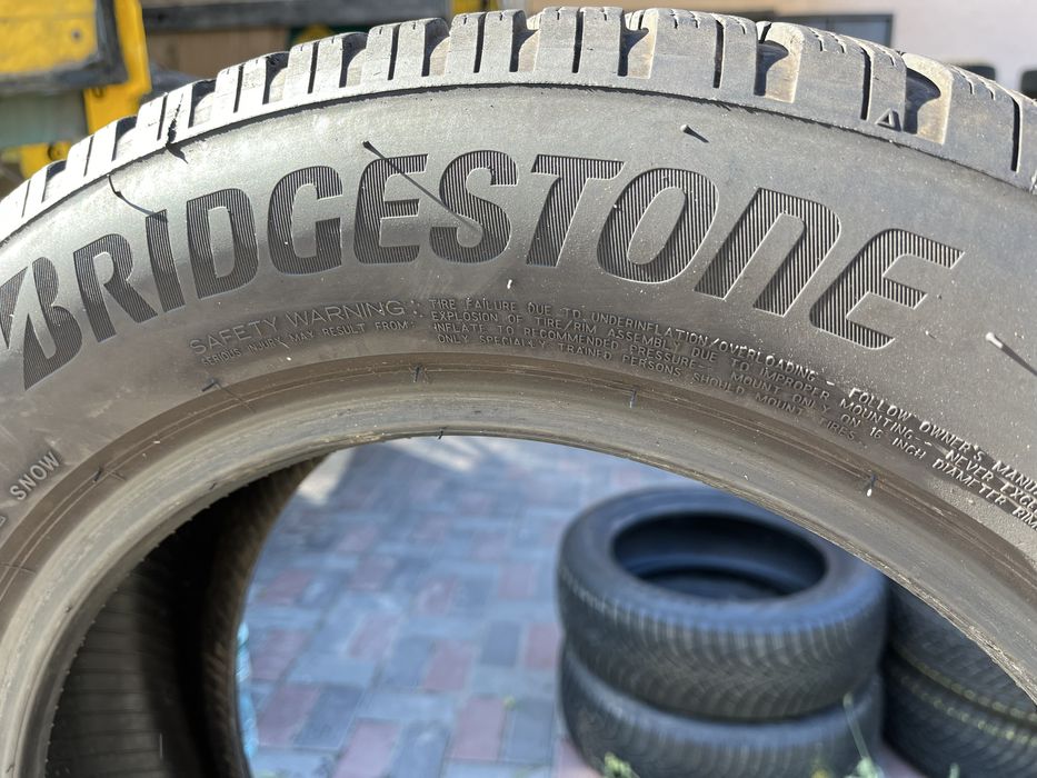 Шини 205/60 R16 Bridgestone Blizzak LM005 резина бу зима