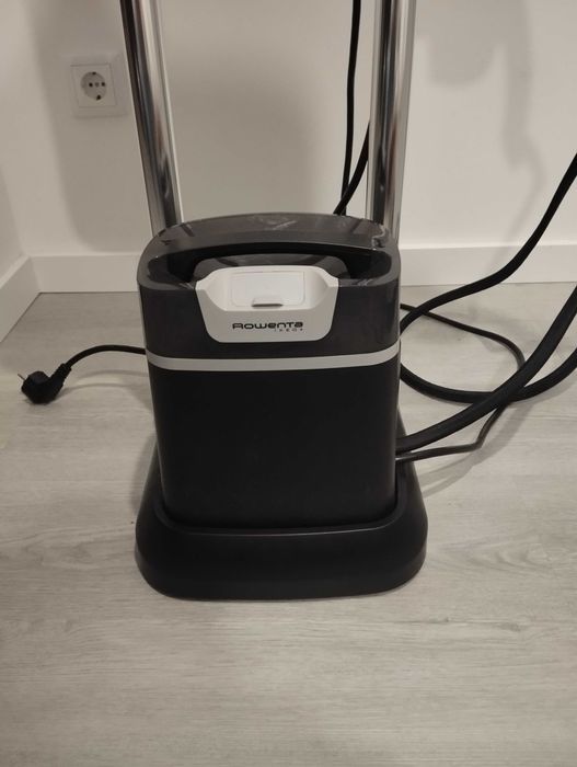 Ferro de Engomar Vertical Rowenta