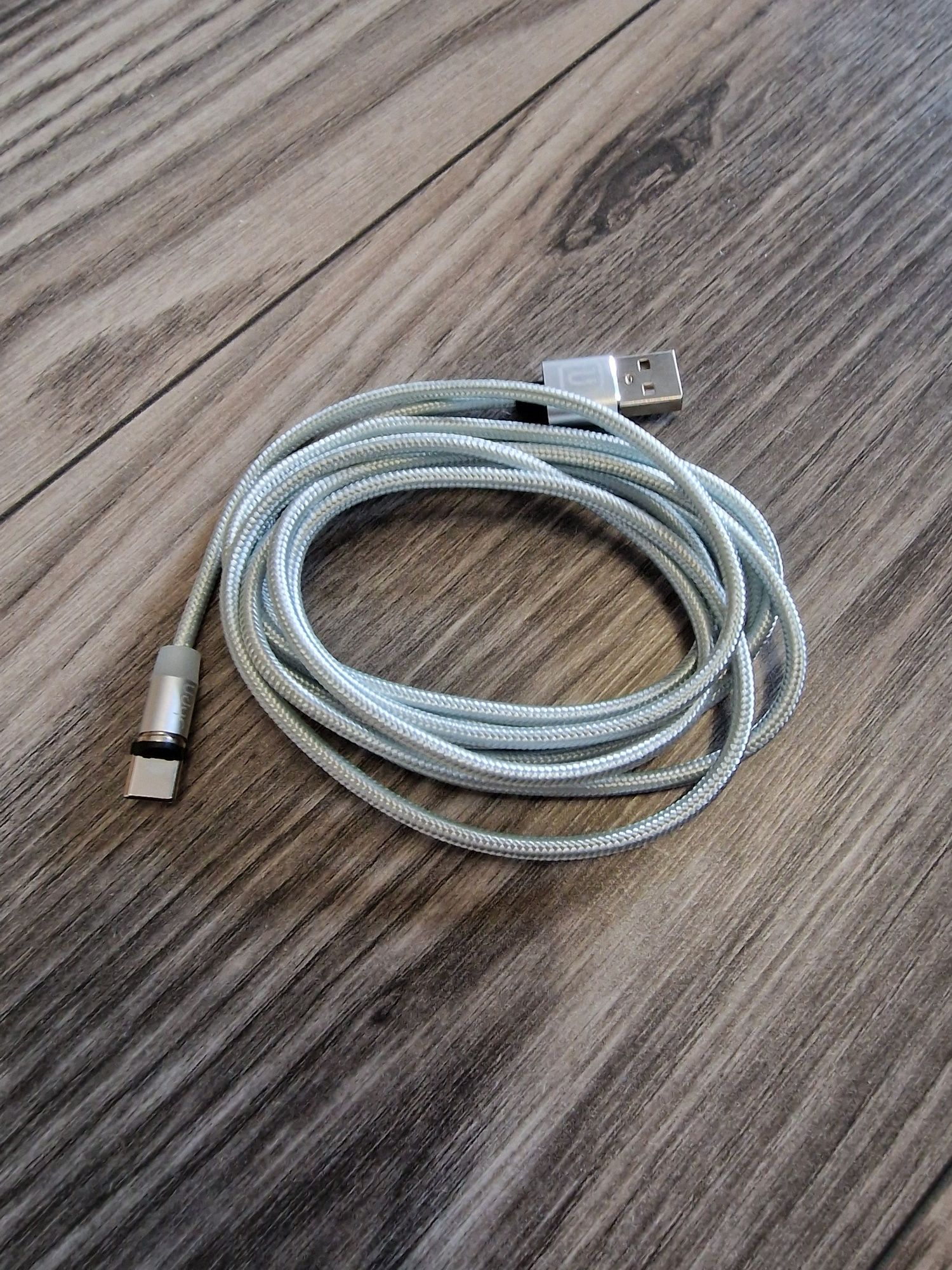 Szary kabel USB USB-C magnetyczna końcówka