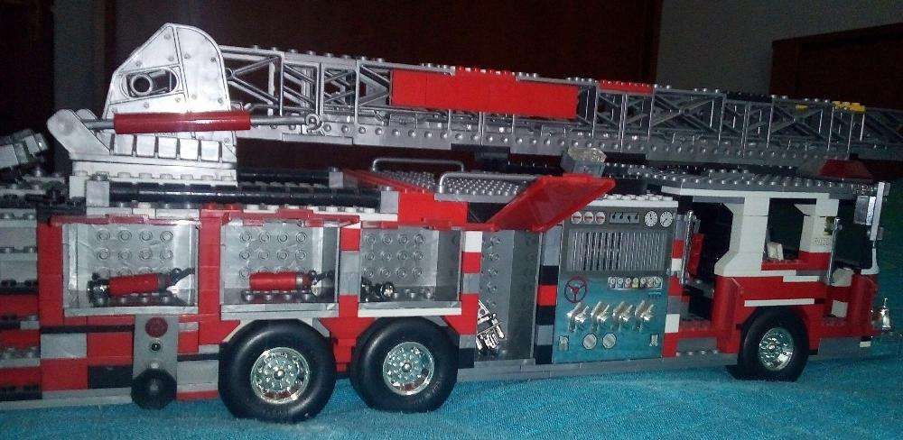 Camião dos bombeiros de lego(oportunidade)