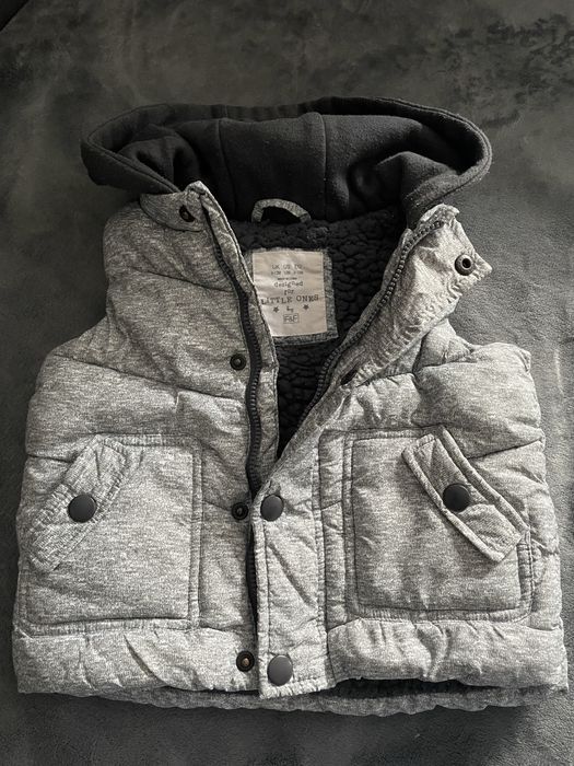 Жилетка від F&F 9-12міс