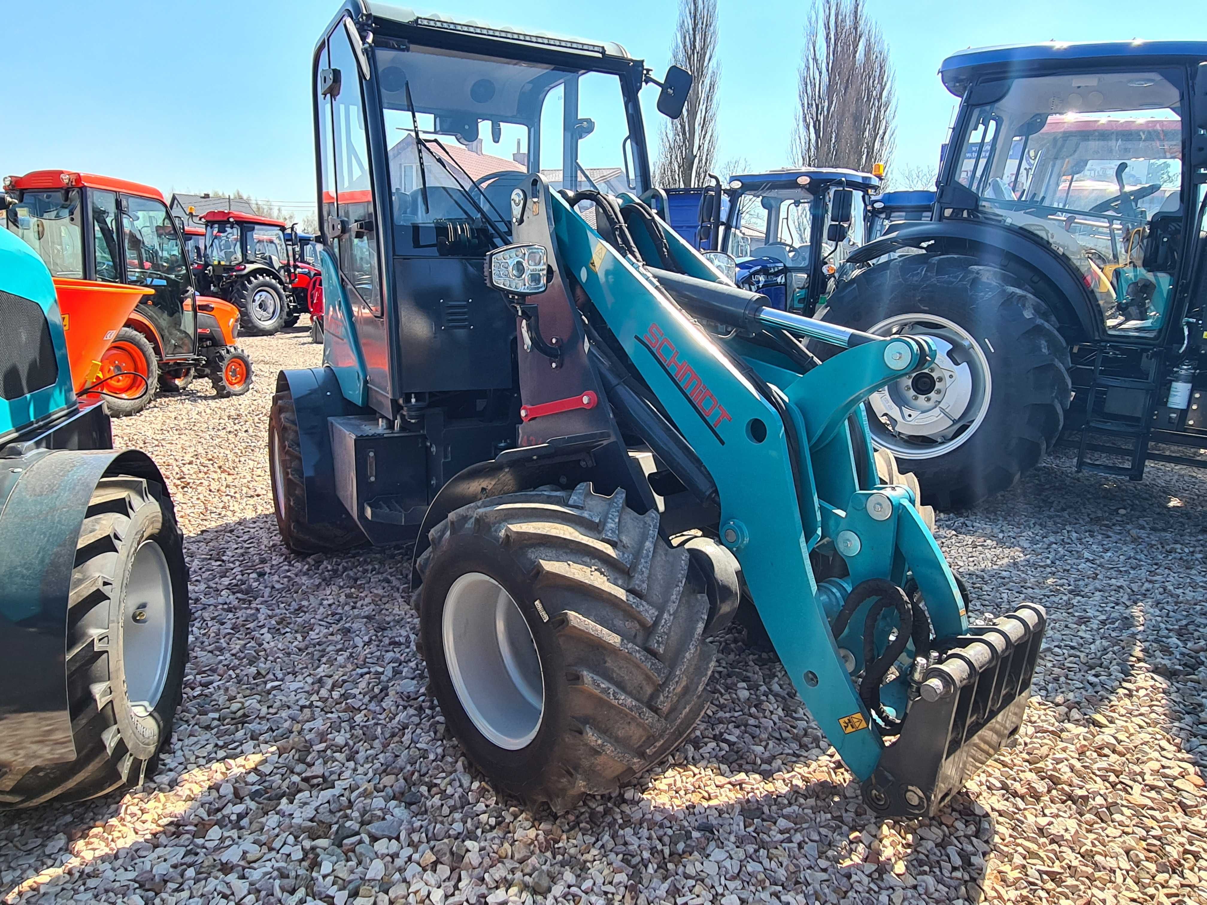 Ładowarka przegubowa SCHMiDT 4365A/udźwig 2500 kg/KUBOTA 65KM/4x4 Nowa