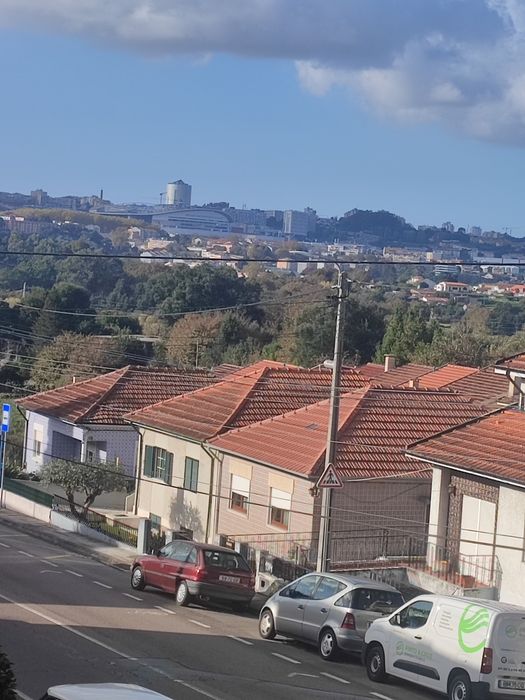Apartamento T1 com garagem em box - Gondomar