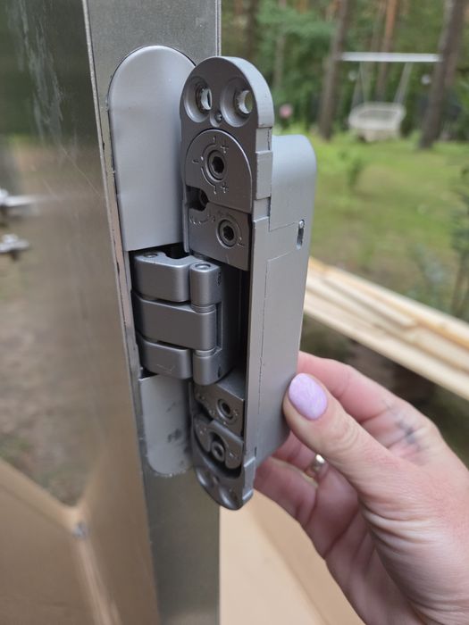 Drzwi z demontażu stal nierdzewna grube