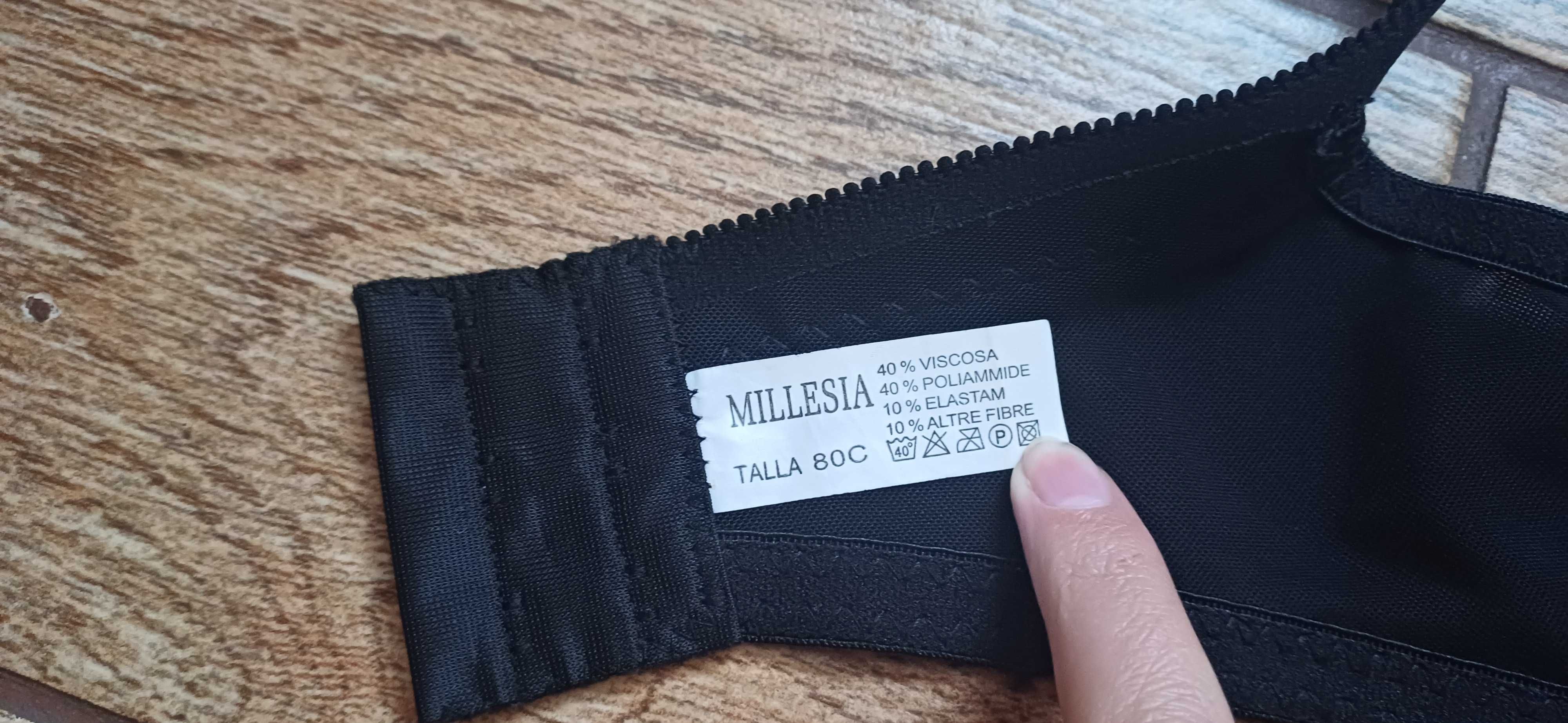 Czarny biustonosz Millesia w r. 80 C