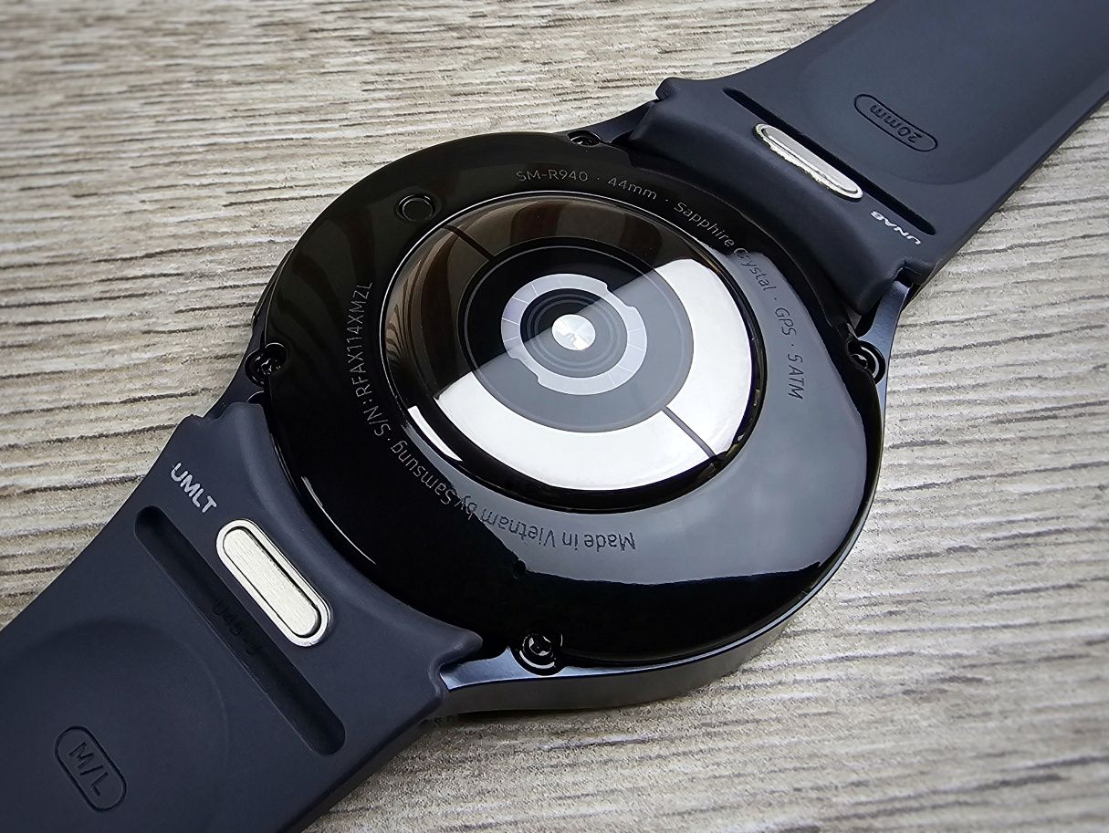 Смарт-годинник Samsung Galaxy Watch6 44mm Graphite (SM-R940)