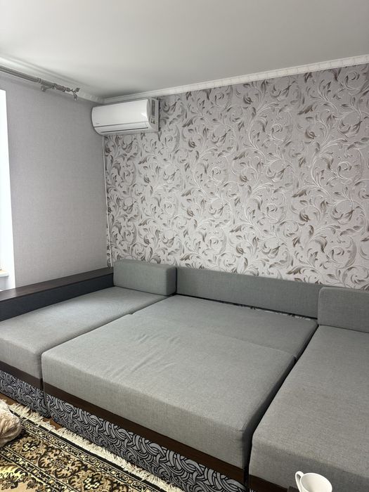 Диван у стані нового | Тумба, сховище, подушки