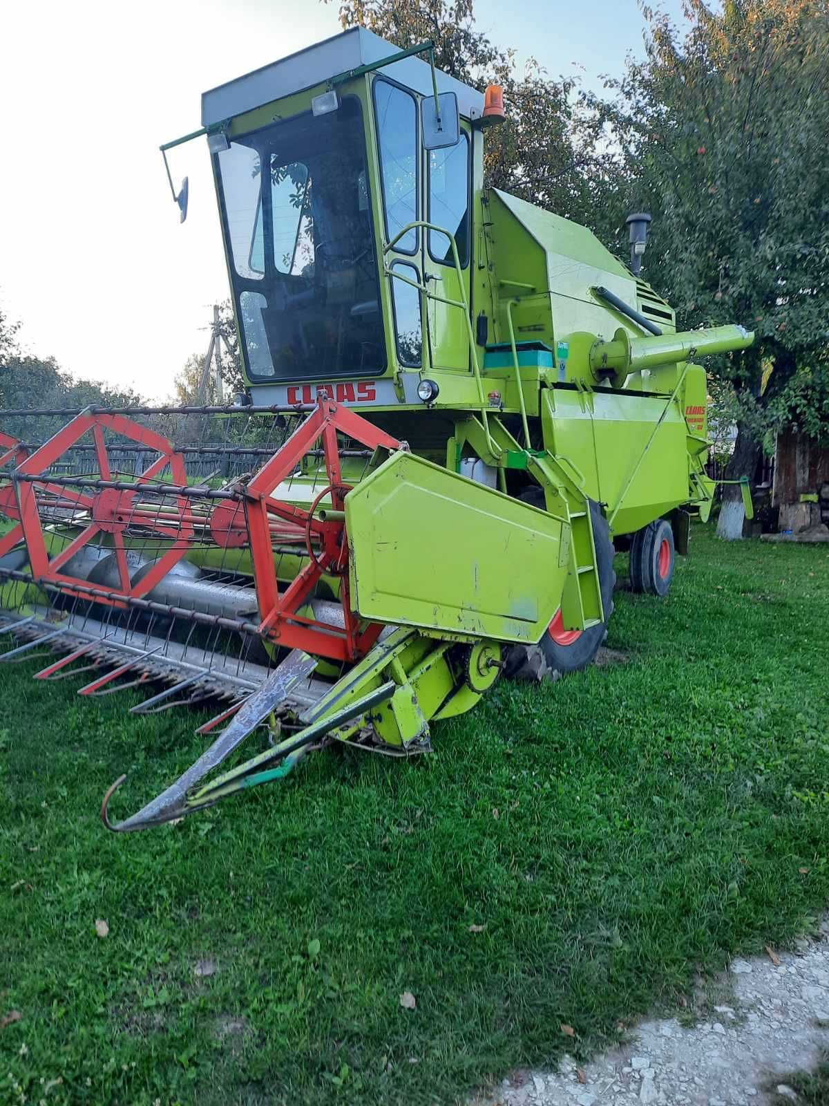 Комбайн Claas Merkator 60