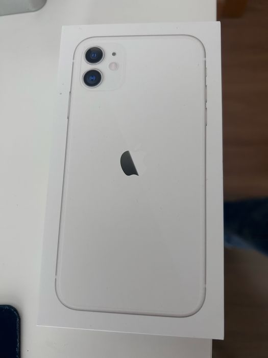 Iphone 11 branco 64 gb impecavel e todo original