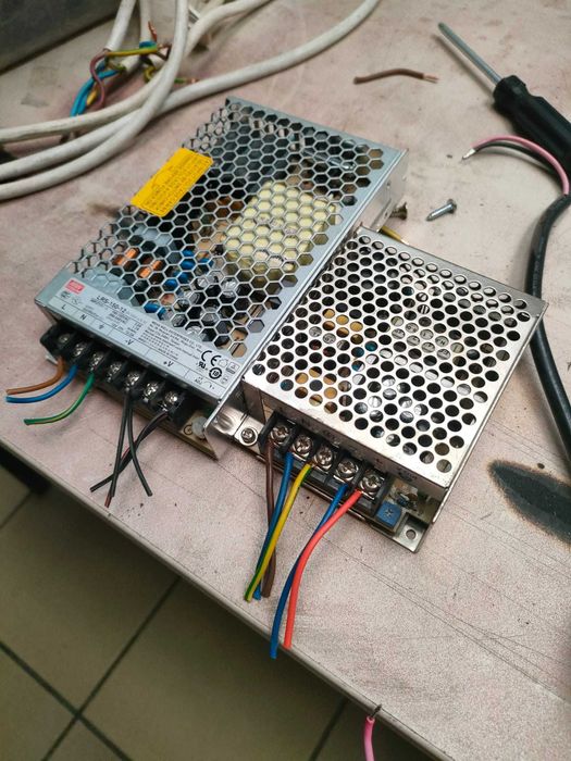 Zasilacz przemysłowy Mean Well 150W 12V12,5A używany,sprawny