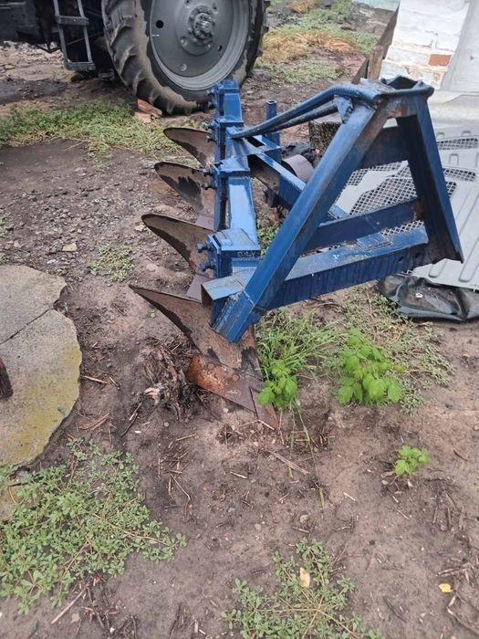 Плуг 4/25 чотирьох корпусний до трактора МТЗ,ЮМЗ, т-40.