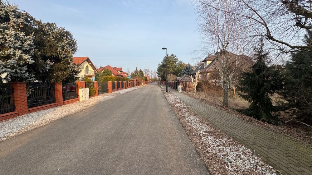 Sprzedam działkę budowlaną w Warszawie ul. Wierzbiny 818 m2