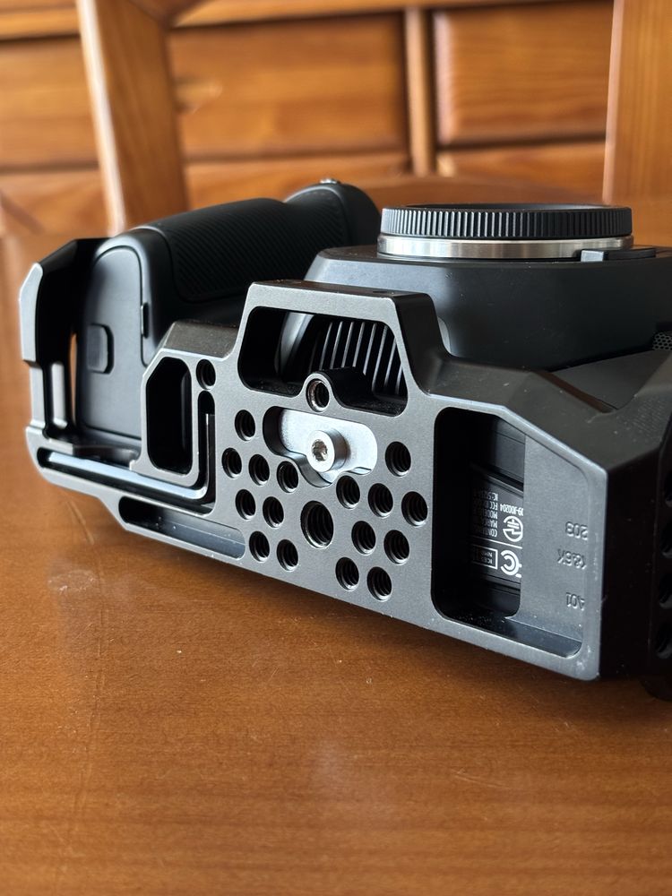 Blackmagic Pocket Cinema Camera 4K + acessórios
