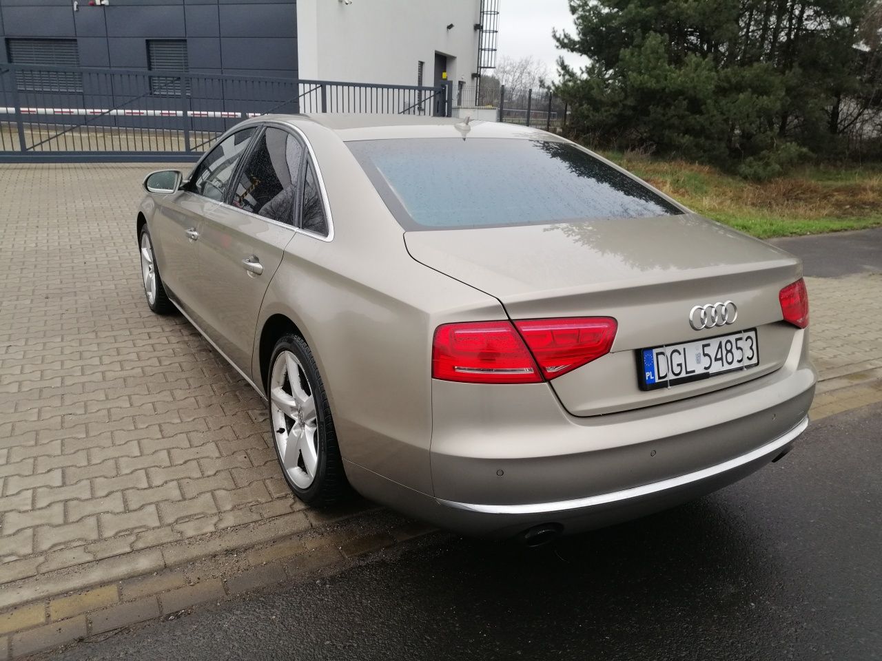 Audi A8 D4 Quattro 4.2 full opcja noktowizor masaże ważne opłaty skór