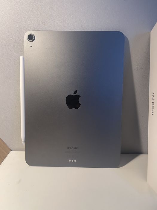 iPad Air 5 generacji M1 256GB plus rysik Pencil 2 gen