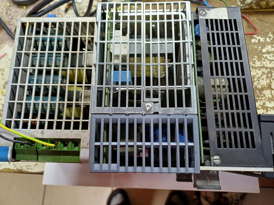 Zasilacze przemysłowe