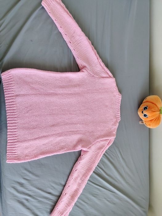 Sweterek wełniany dziewczęcy na rozmiar około 156 - 160cm