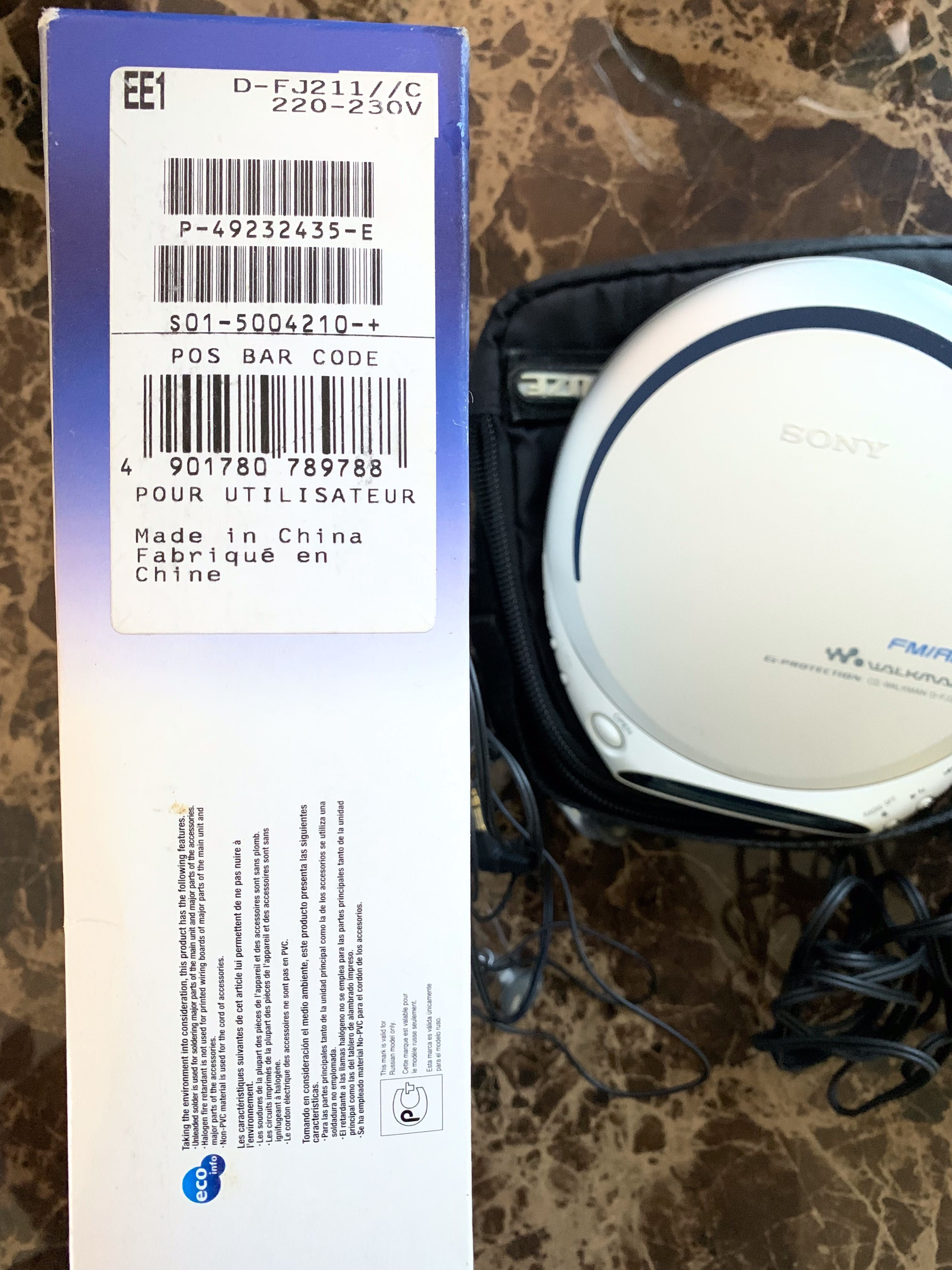CD-R/RW плеер Sony Walkman D-FJ211