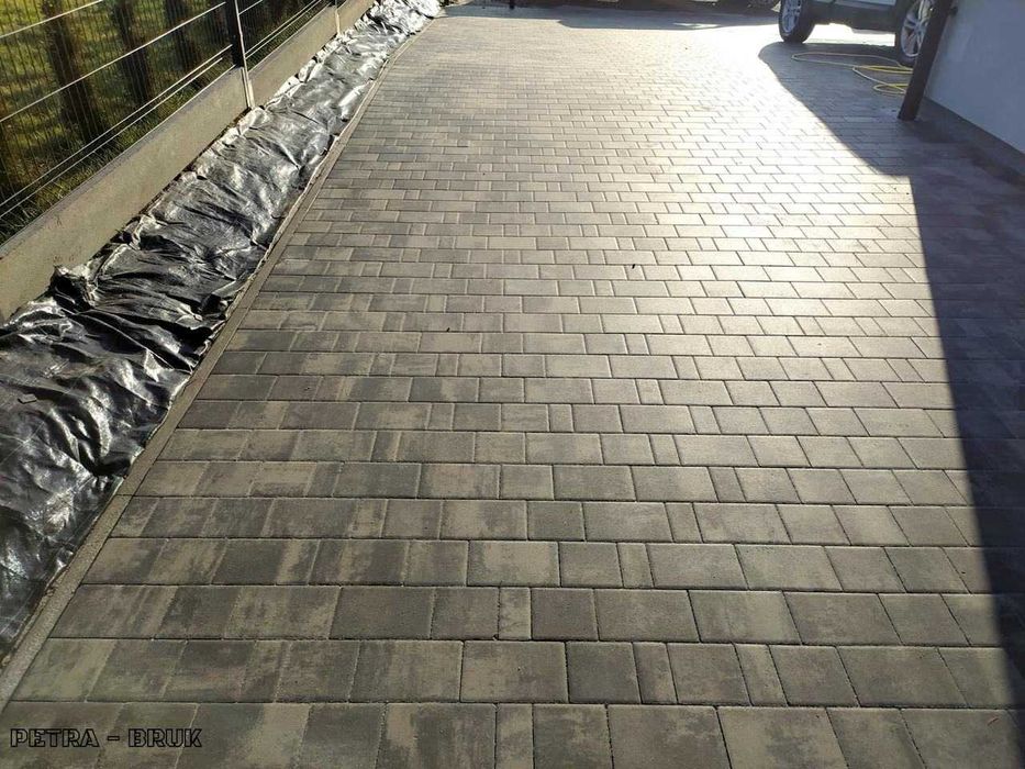 BRUK układanie kostki brukowej brukarstwo usługi brukarskie Mikołów