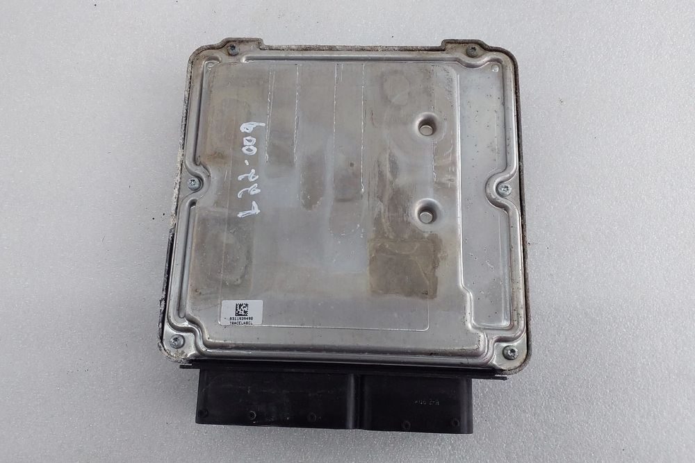 Centralina motor / ECU VOLKSWAGEN Golf V (1K1)