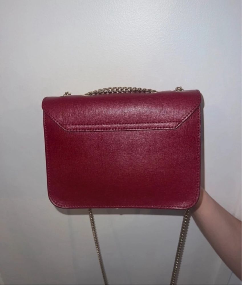 Mala senhora Furla