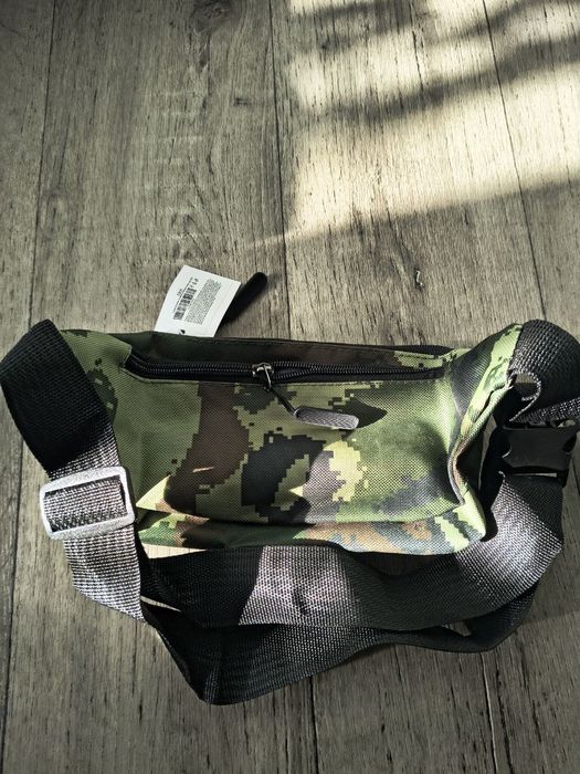 Сумка - бананка нова