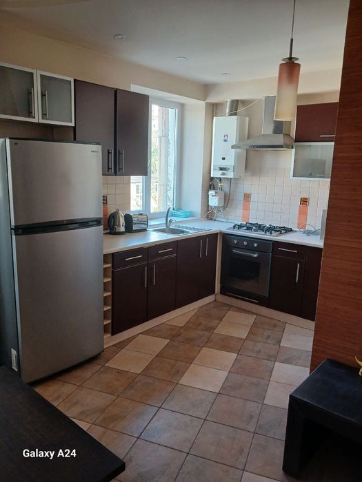 Продам! Центр! Трінклера 24! Сумський ринок!