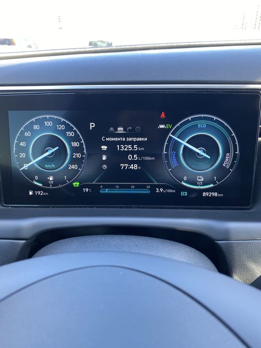 Продам семейный автомобиль