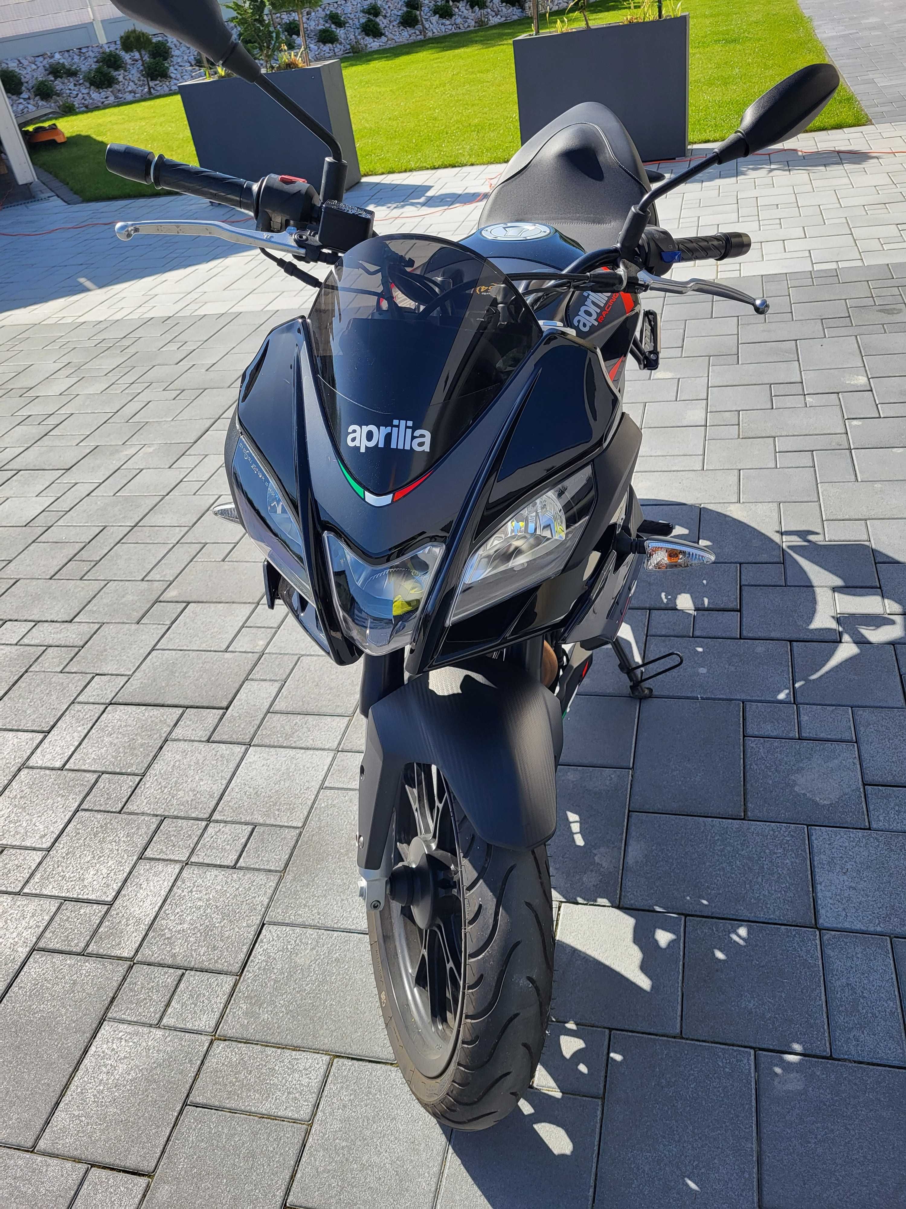 Aprilia tuono 125