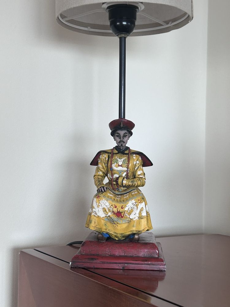 Candeiro japonês antigo