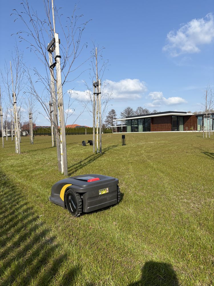 Sprzedaż i montaż robotów koszących STIHL/STIGA/CRAMER
