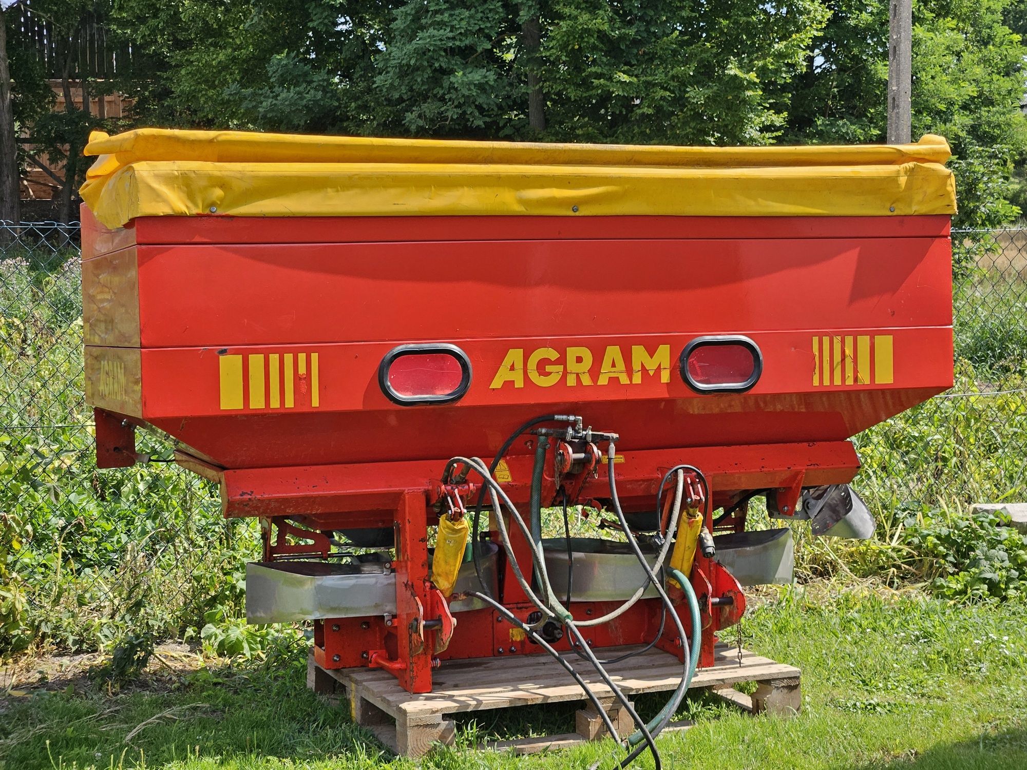 Rozsiewacz Agram  jet spread 281 limiter