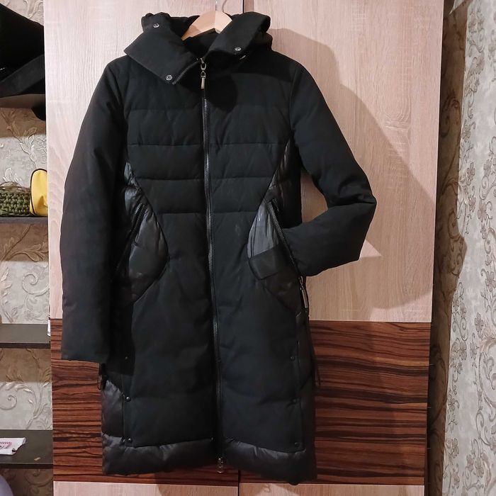 Продам женский пуховик