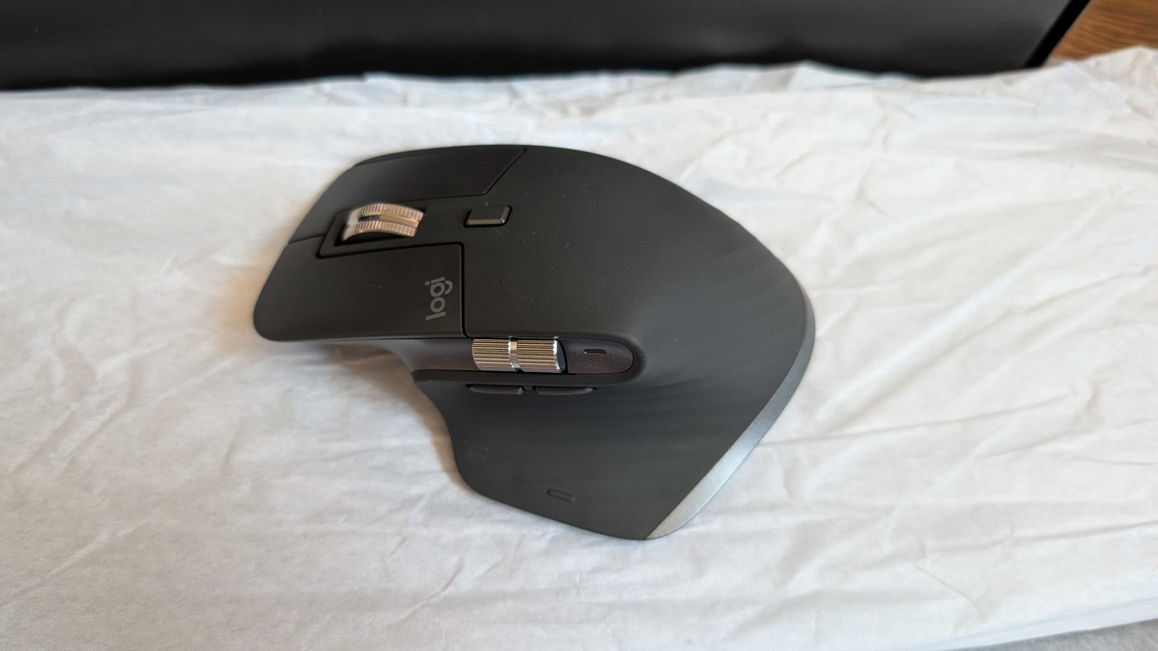 Logitech MX Keys S Combo (klawiatura + mysz + podkładka)