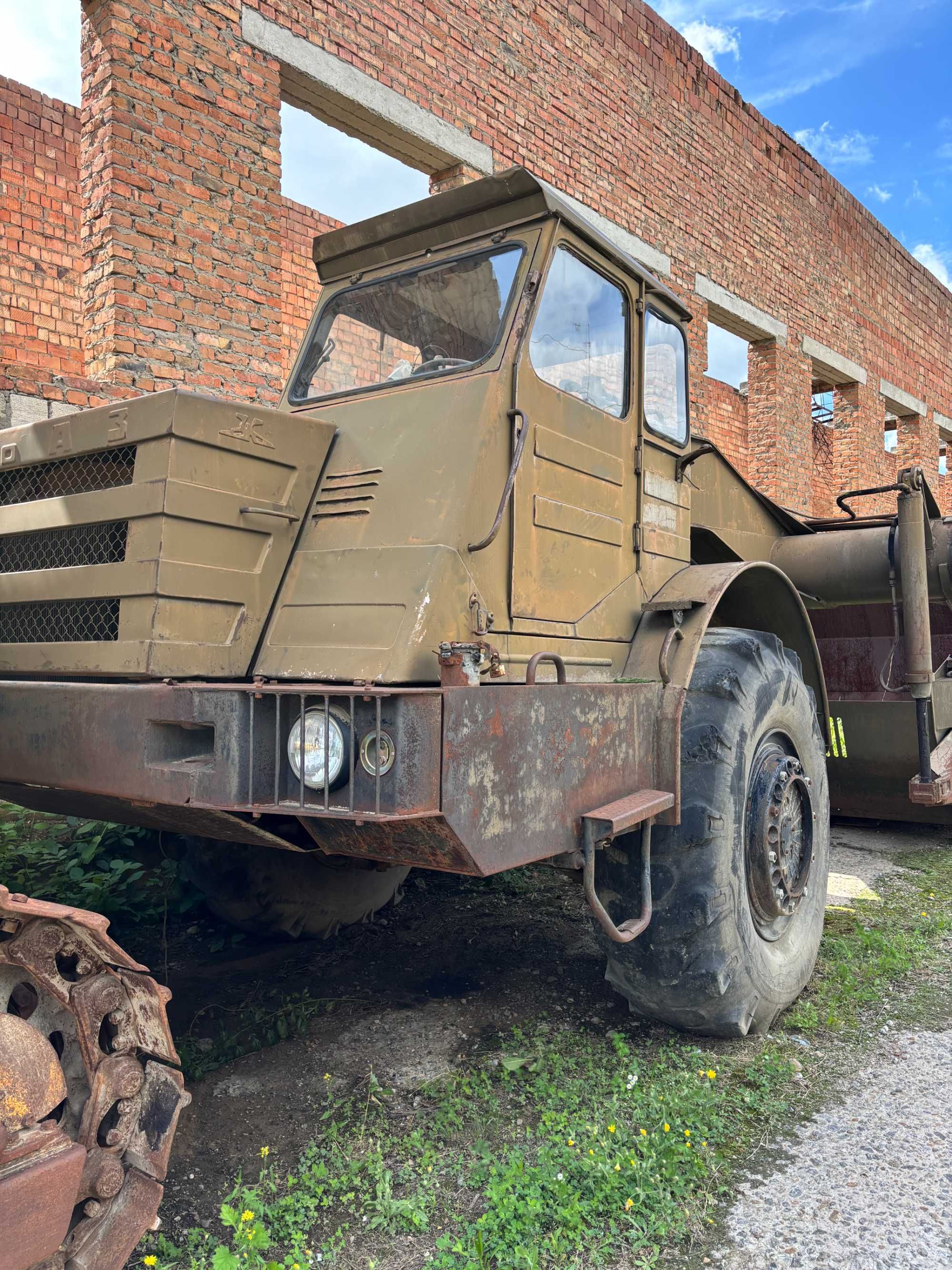 Автоскрепер МОАЗ