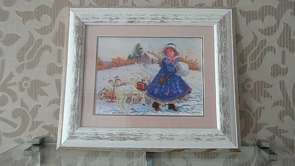 Картина вышитая бисером-ручная работа-для ценителя данного вида исскус