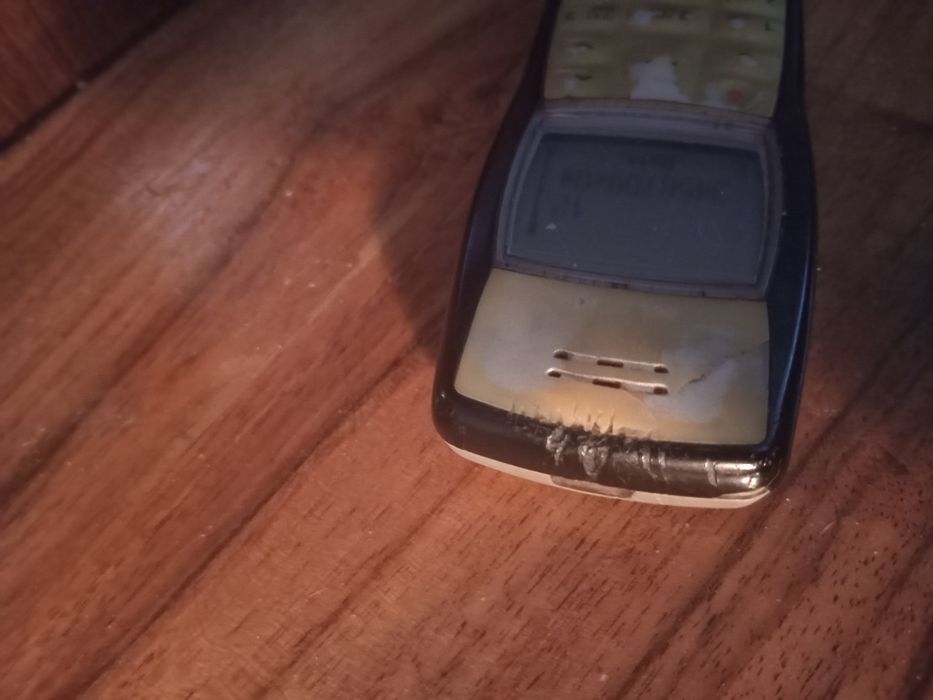 Телефони и аксесуари